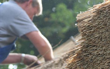 professional Burnt Tree thatchers